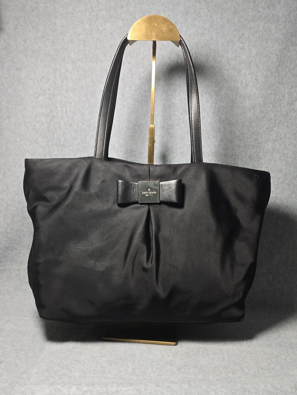 Kate Spade New York Veranda Place Nylon Evie Tote Storybook Lining
